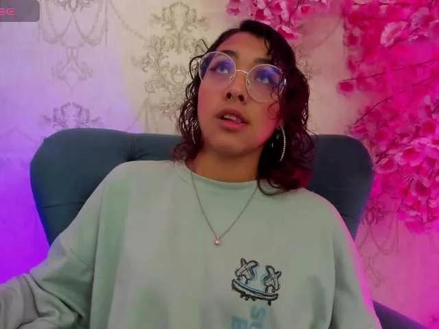 Oliv-Jones on BongaCams 