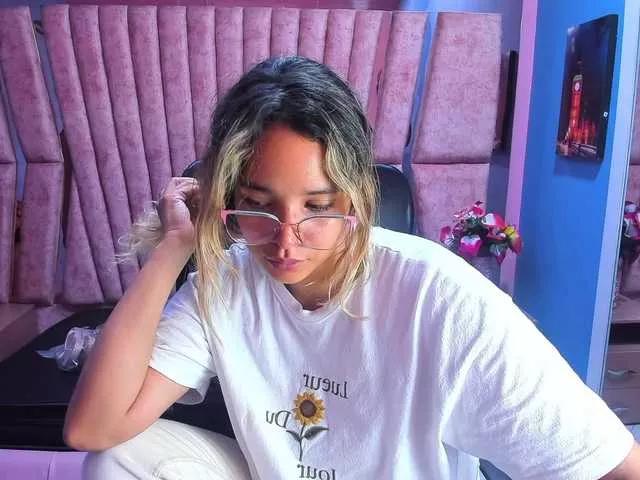 OliviaFox on BongaCams 