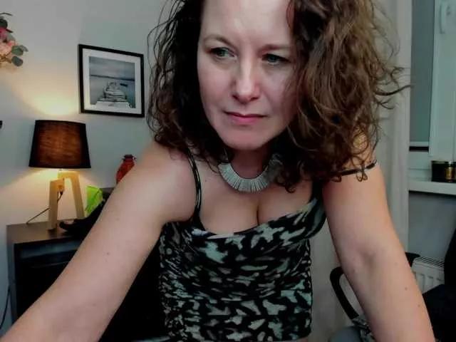 OliviaJuicy on BongaCams 
