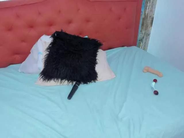 oliviia-love on BongaCams 