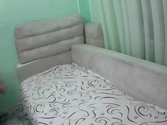 oljaF7 on BongaCams 