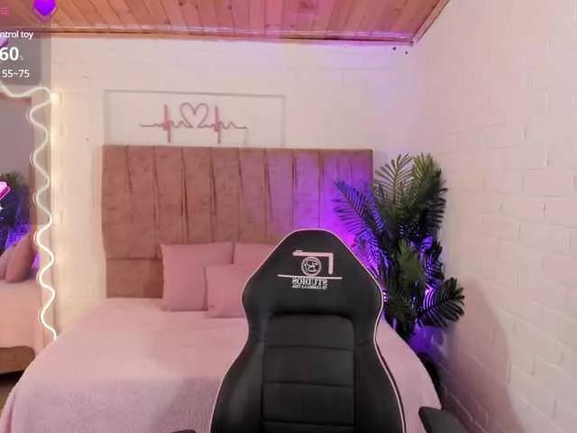 penelope-tay on BongaCams