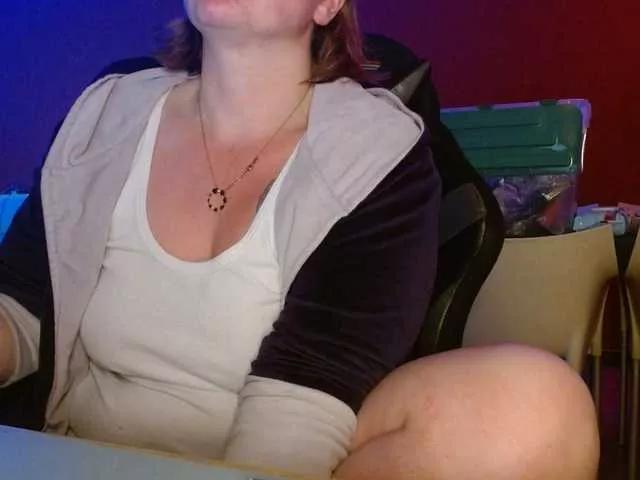 Petitoiseaucoquine on BongaCams 