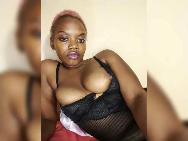 PinkDomina01 on BongaCams