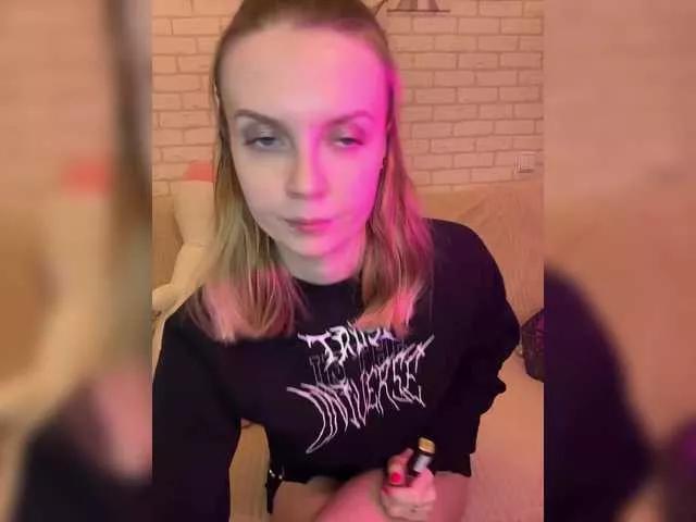 Offline Pinkwave on BongaCams