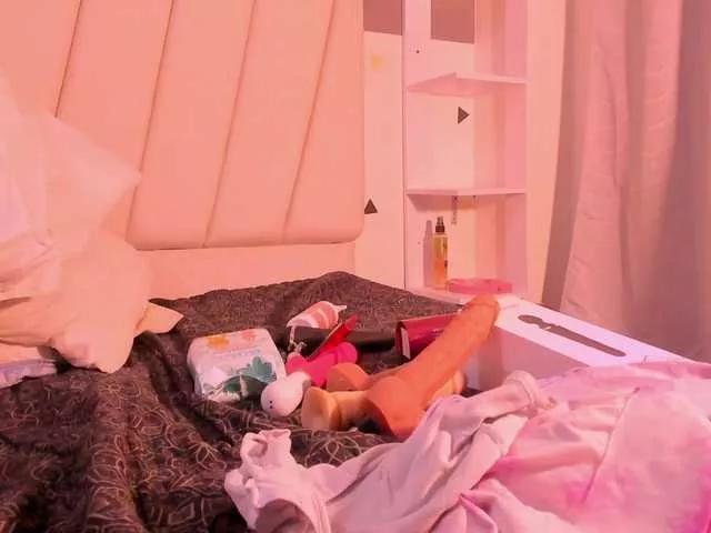 pixxxiiee on BongaCams 