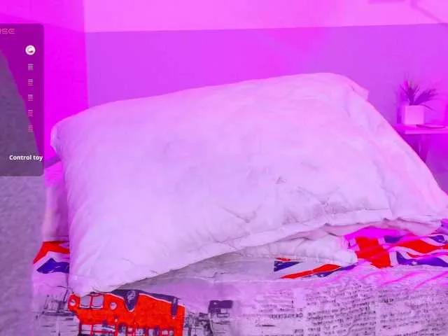 playfulcurvy on BongaCams 