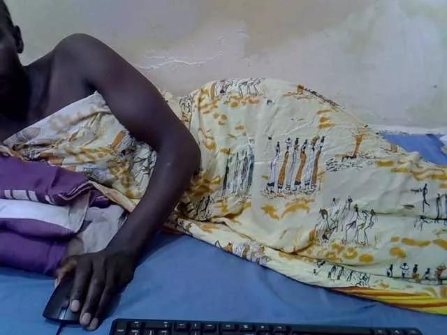 Freechat Preetypussie on BongaCams