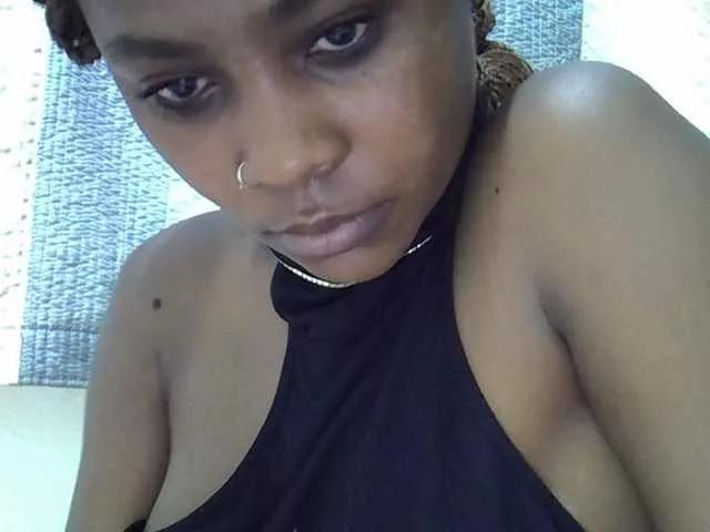 prettydoll2 on BongaCams 