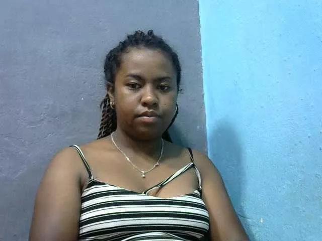 Offline Queencamie on BongaCams