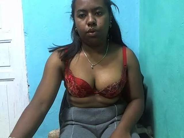 Offline Queencamie on BongaCams