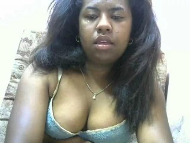 Offline Queencamie on BongaCams