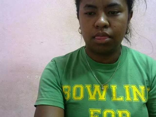 Offline Queencamie on BongaCams