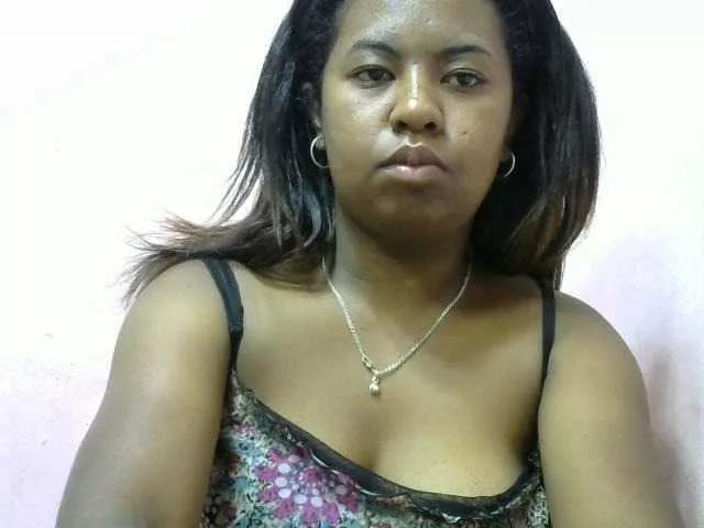 Offline Queencamie on BongaCams