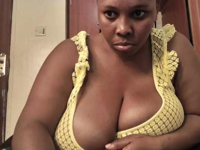 Freechat Queenlily25 on BongaCams