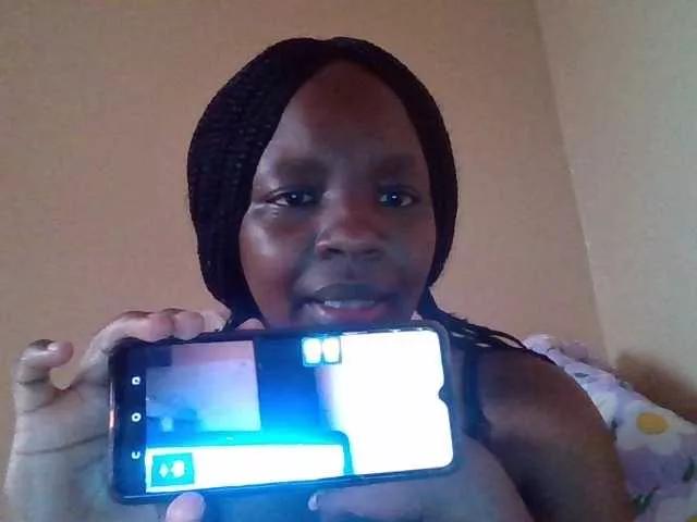 quqi on BongaCams 