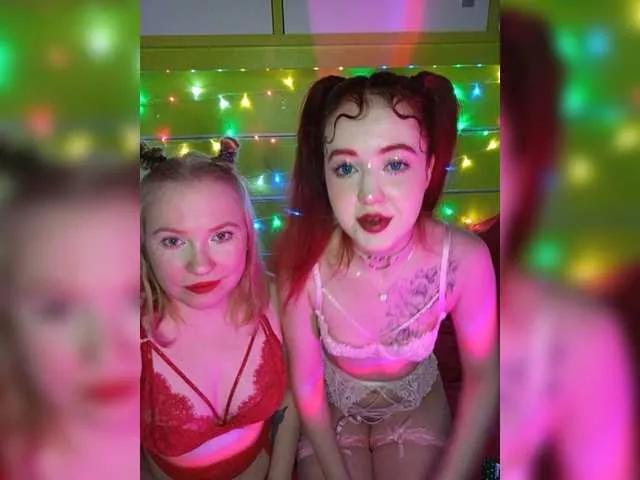 RaspberryCuteDuo on BongaCams 