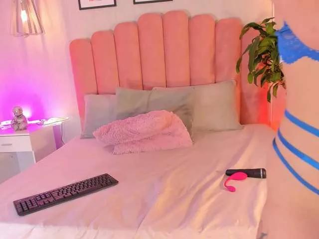 Raven-Blackk on BongaCams
