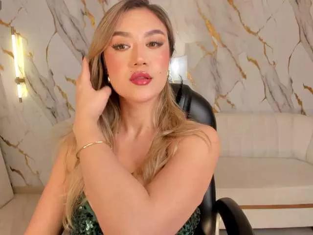 RebeccaHudson on BongaCams