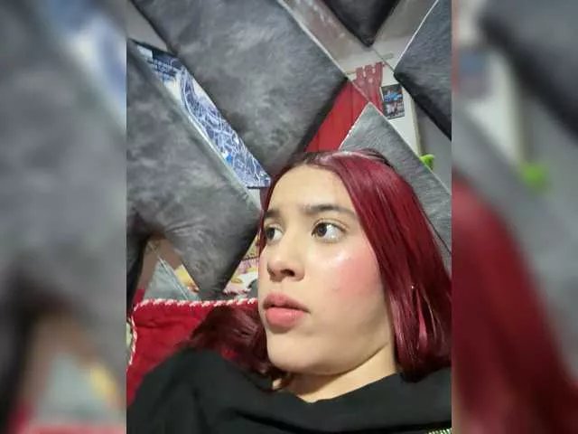 Offline RedHeadSusy on BongaCams