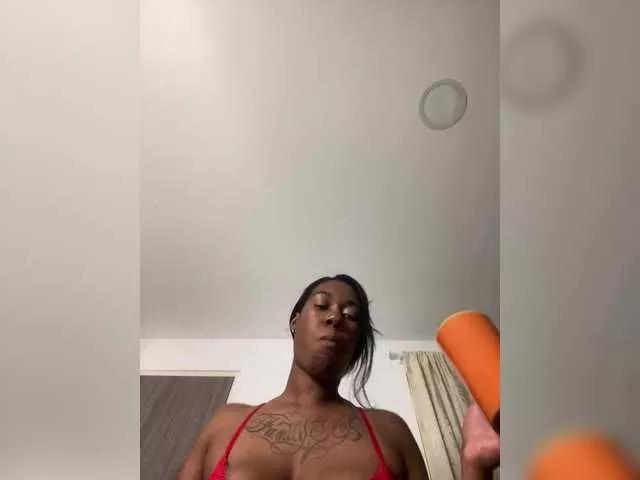 ReginaCorleone on BongaCams 
