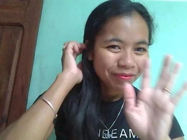 Rinahaldy on BongaCams 