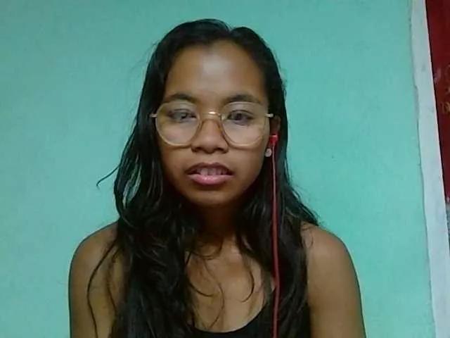 Rinahaldy on BongaCams 