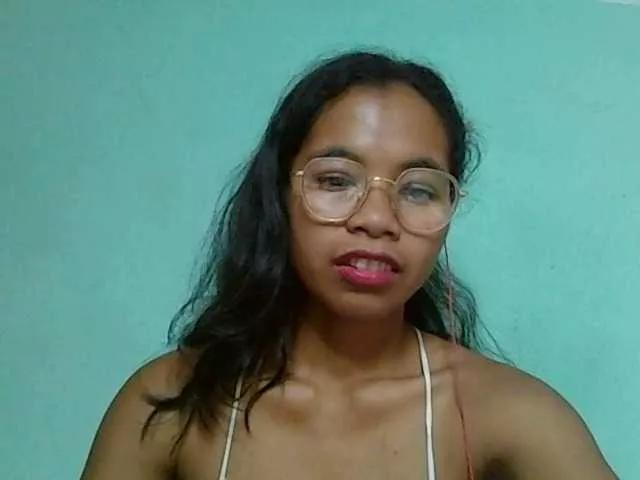 Rinahaldy on BongaCams 