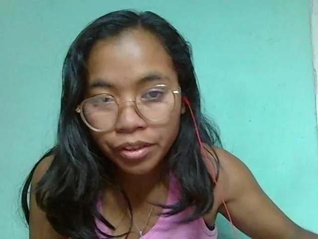 Rinahaldy on BongaCams 