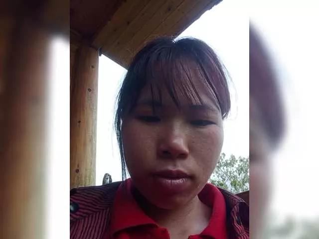 Roiemn on BongaCams 