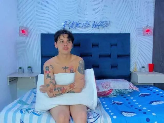 Offline ROOM-STARHOT on BongaCams