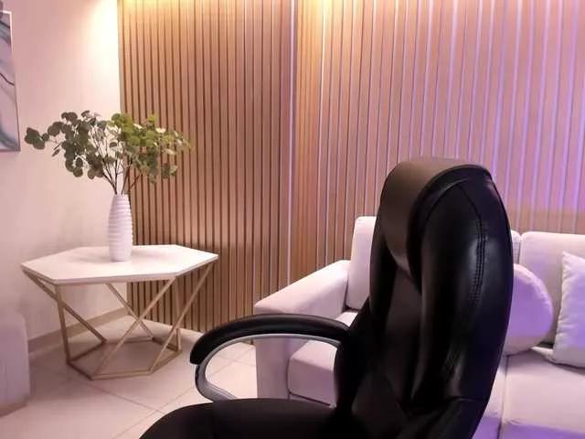 RossieRhoades on BongaCams 