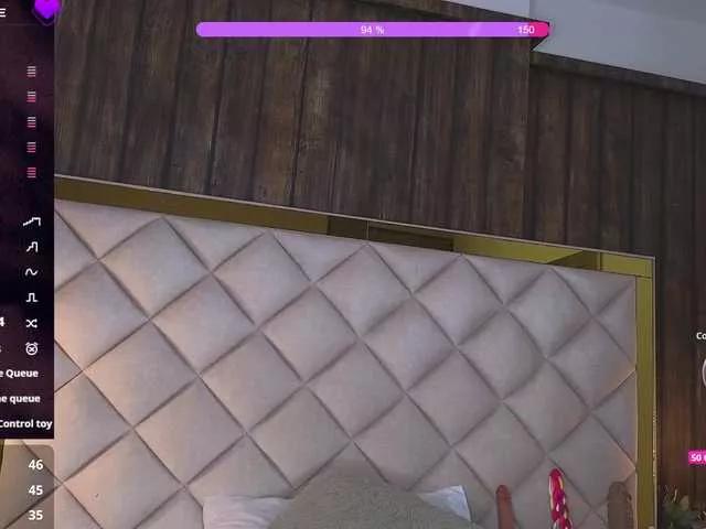 Offline Saraa-stone on BongaCams