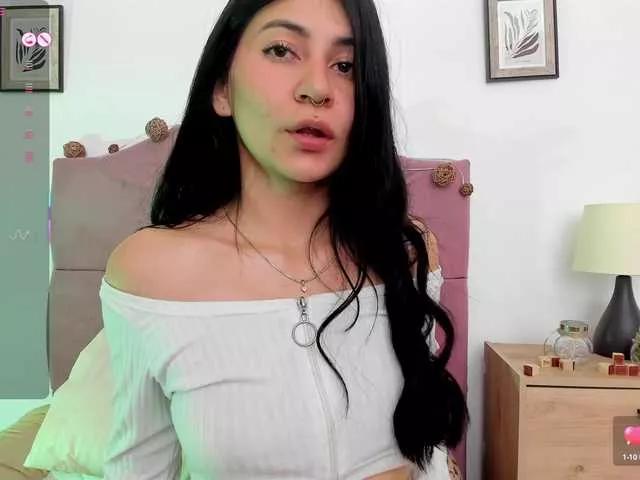 SaraOrtiz- on BongaCams