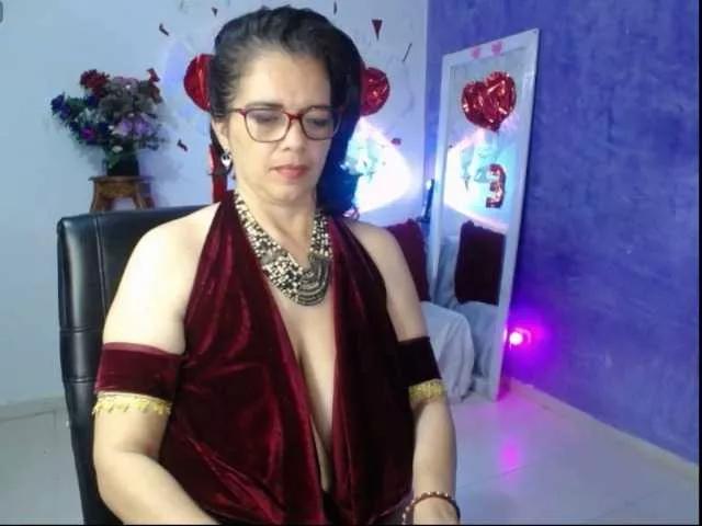 SaraSmith2 on BongaCams 