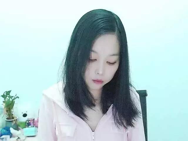 Offline Selinababy99 on BongaCams