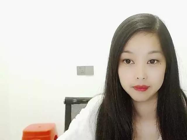 Offline Selinababy99 on BongaCams