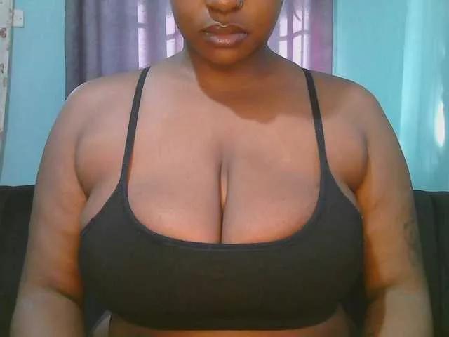 Sexylovee01 on BongaCams 