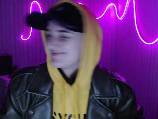 ShyShy1 on BongaCams