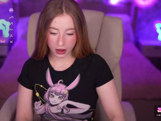 Offline SilverrMoon on BongaCams