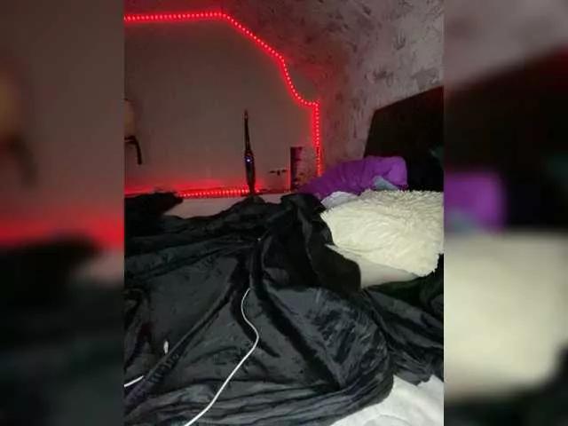 Smokebeauty1 on BongaCams 