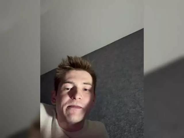 Snejablond on BongaCams 