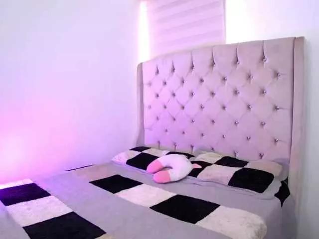 Offline sofirousel on BongaCams