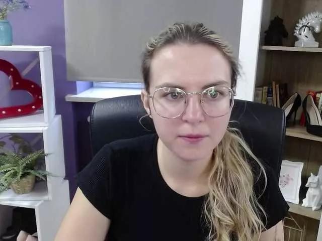 soft-zoey on BongaCams