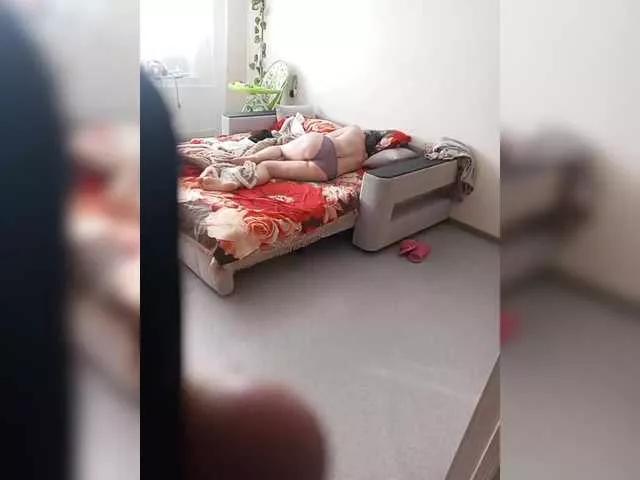 Offline solder-3 on BongaCams