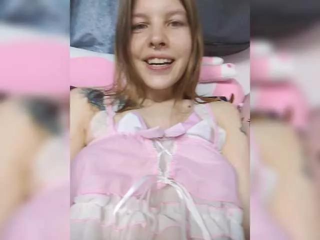 Offline SquirtWave on BongaCams