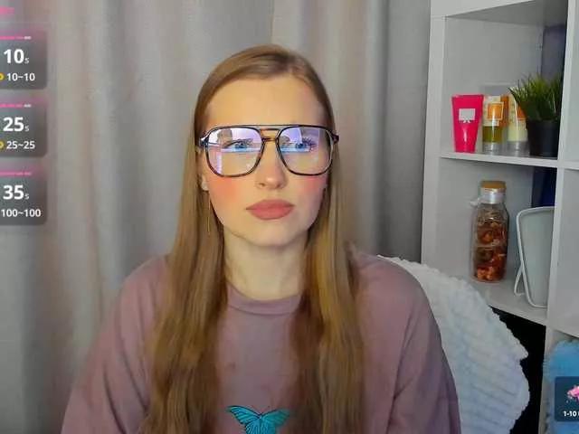 StacyCruuz on BongaCams 