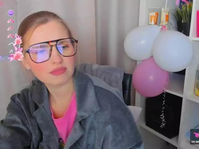 StacyCruuz on BongaCams 