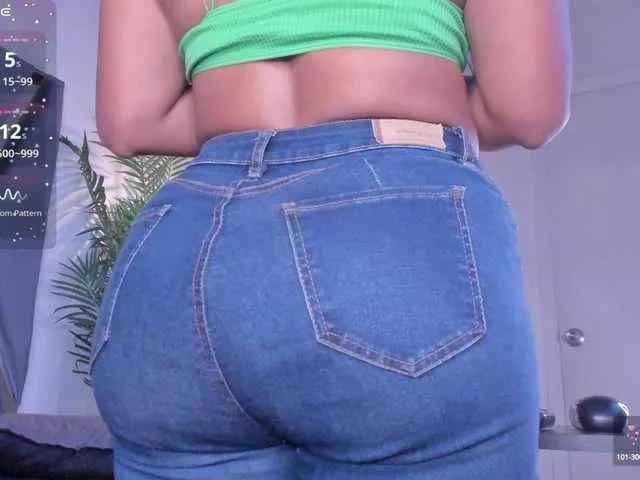 strong-girl on BongaCams 