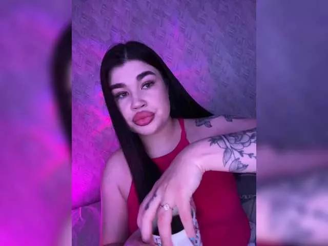 suchka-black- on BongaCams 